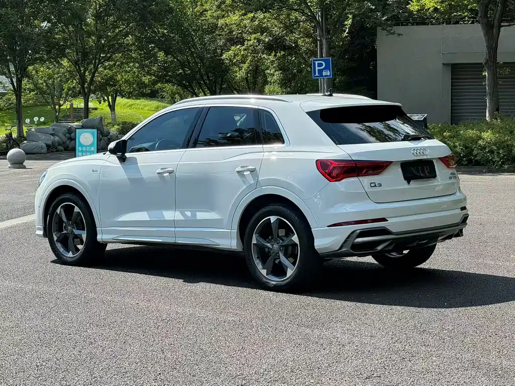 Audi Q3 — миниатюра 5