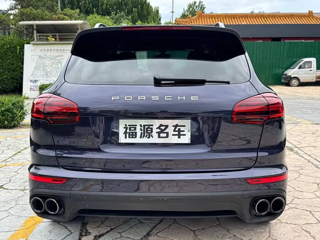 Porsche Cayenne — миниатюра 4