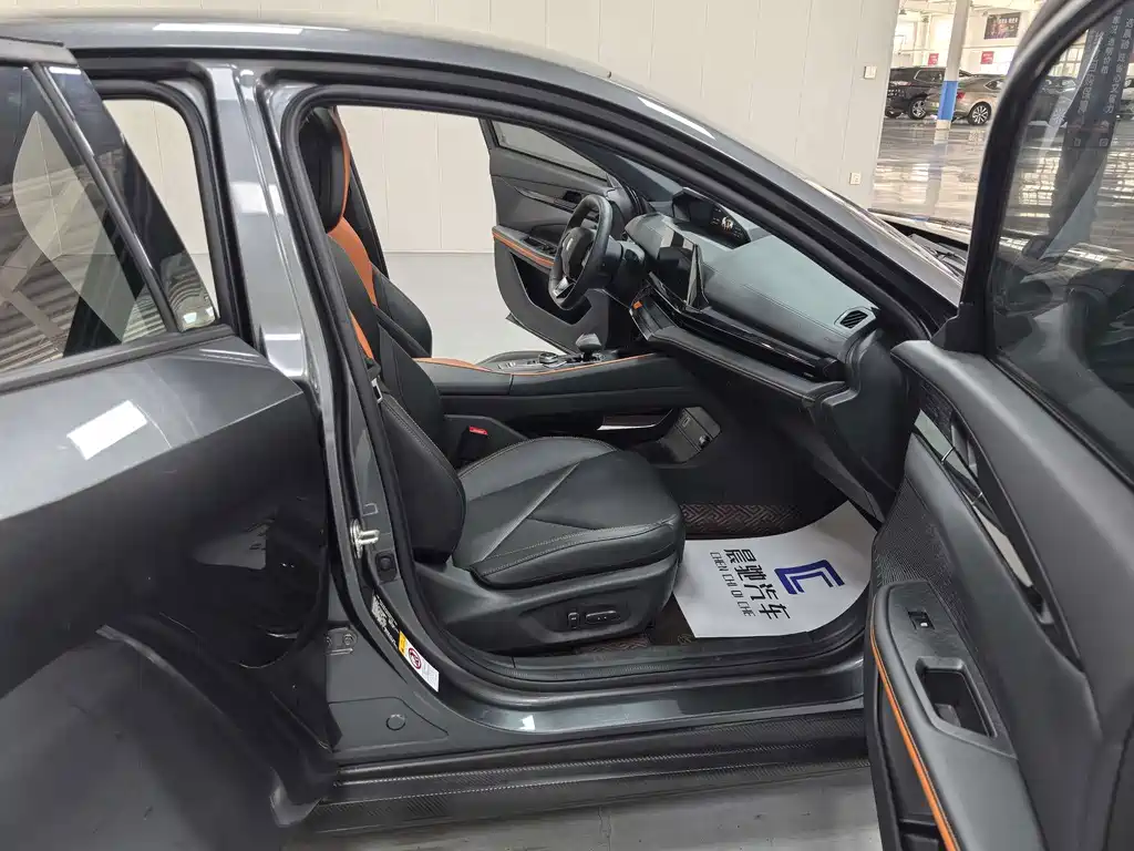 Changan UNI-V iDD — миниатюра 14