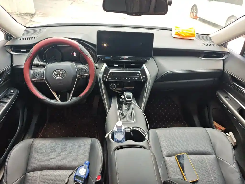 Toyota Harrier — миниатюра 10