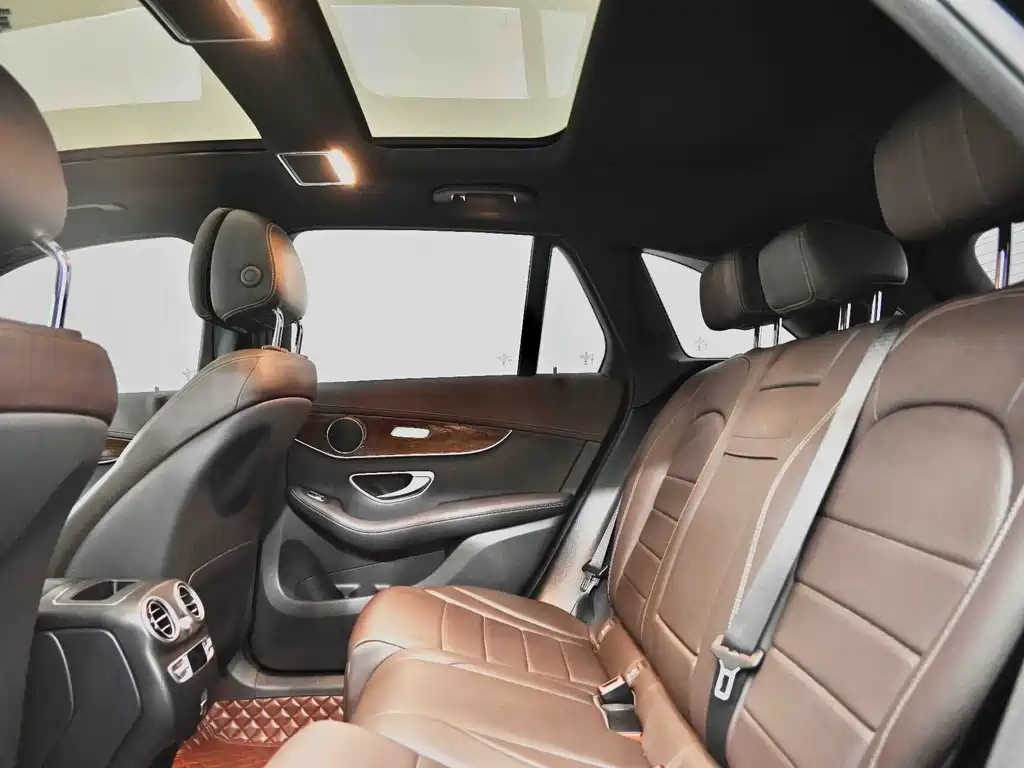 Mercedes-Benz GLC — миниатюра 10