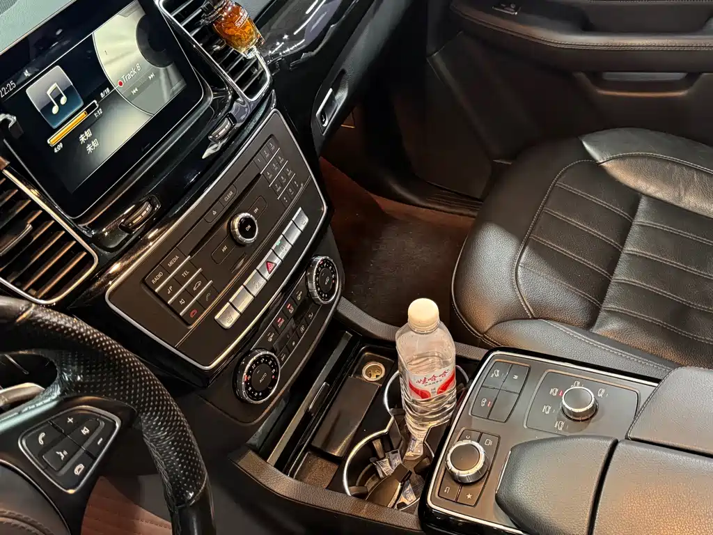 Mercedes-Benz GLS — миниатюра 6
