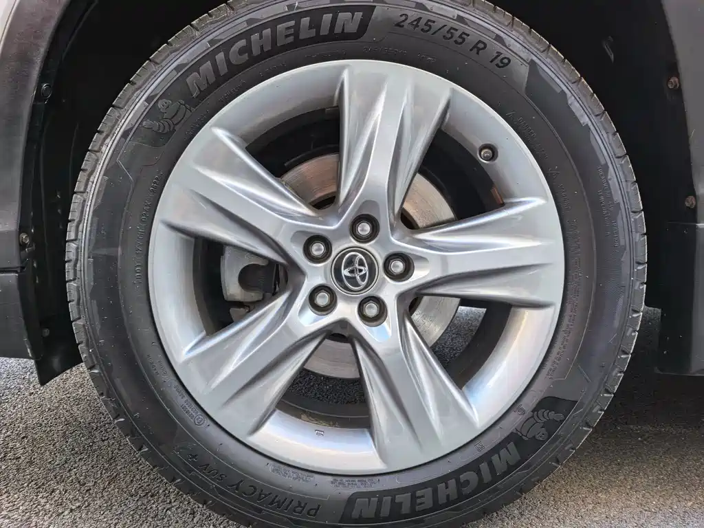 Toyota Highlander — миниатюра 23