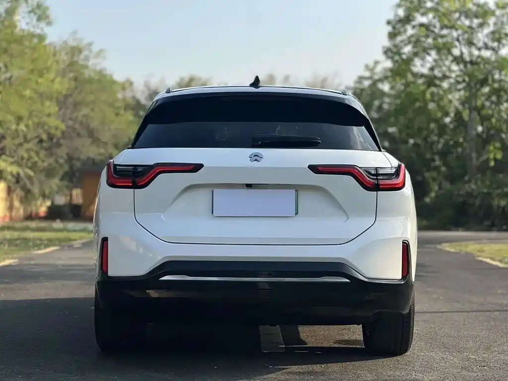 NIO ES6 — миниатюра 8
