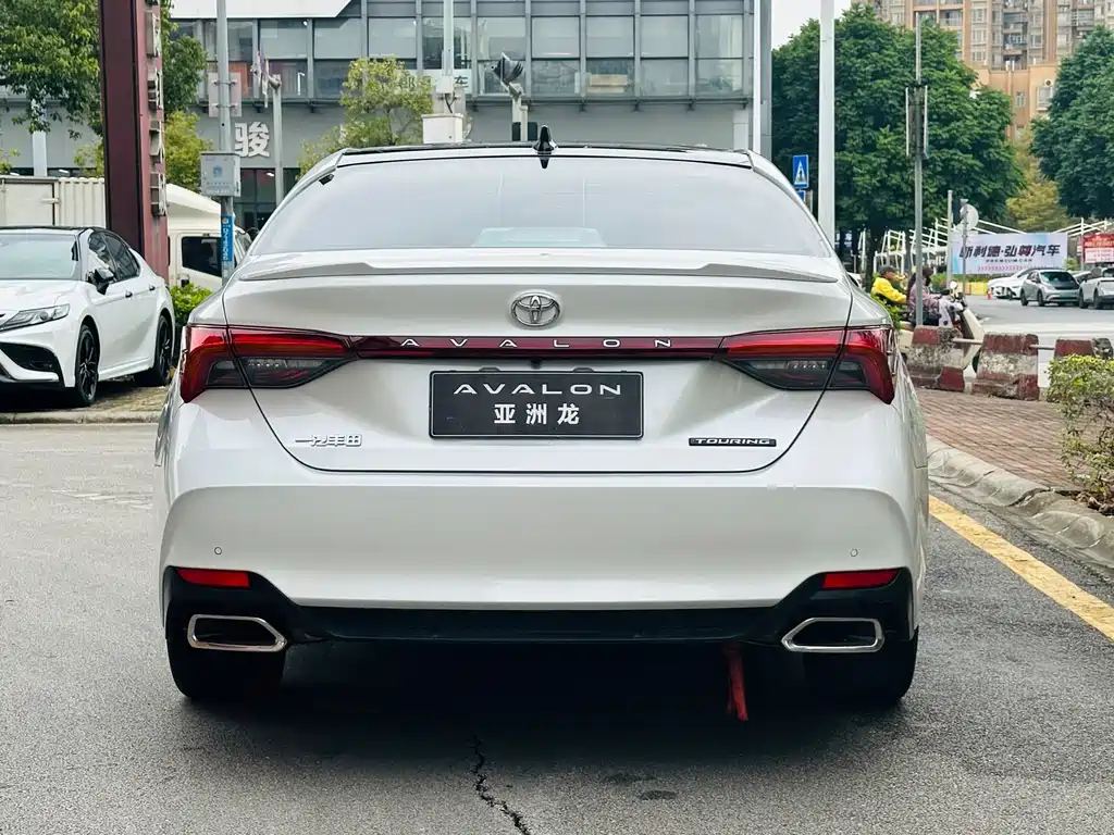 TOYOTA ASIAN DRAGON