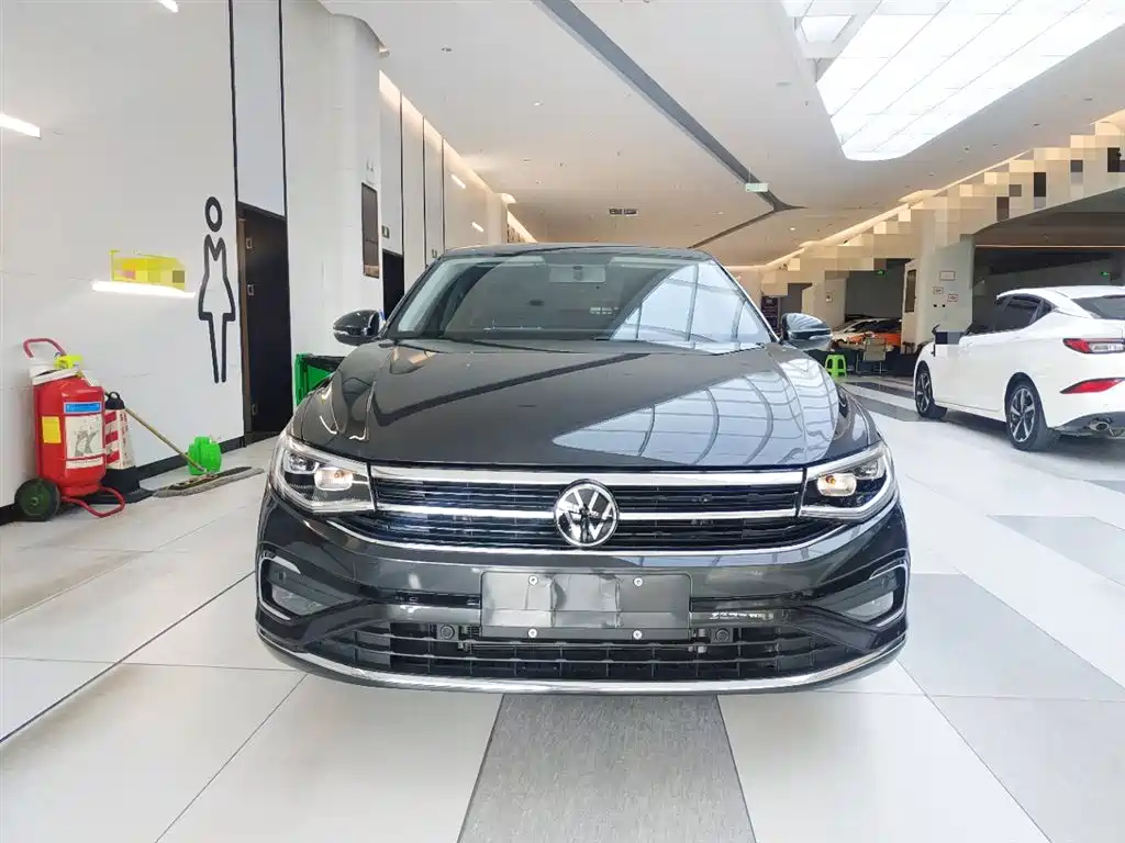 Volkswagen Bora 2024 200TSI DSG PRO
