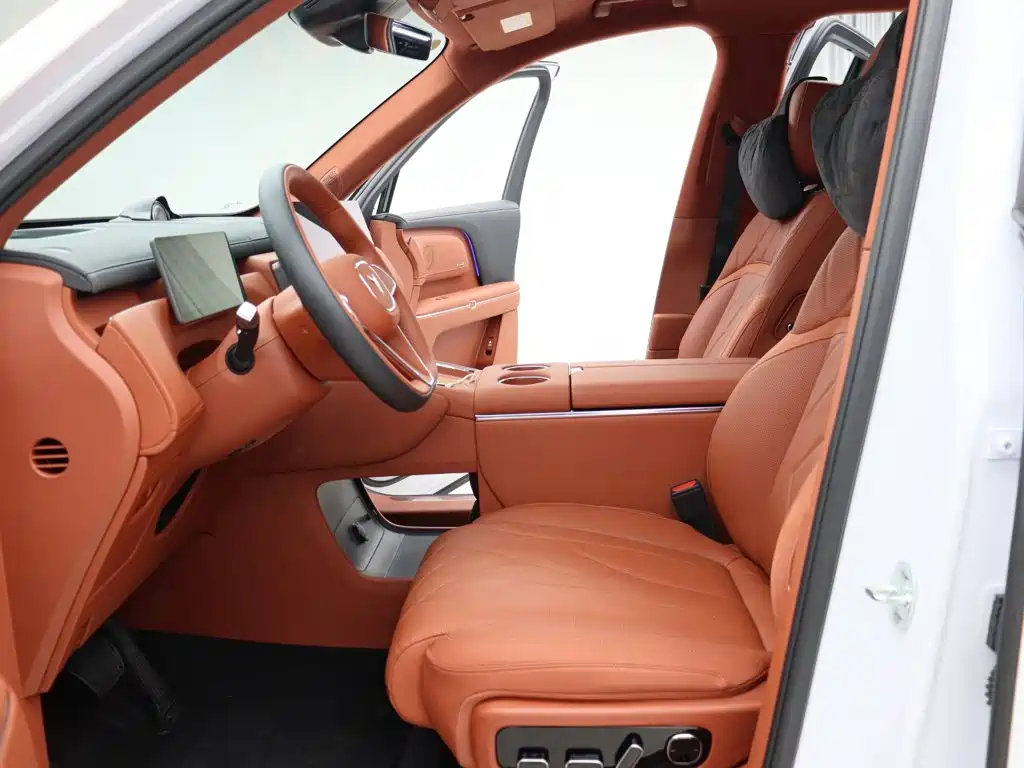VOYAH Taishan X8 — миниатюра 2