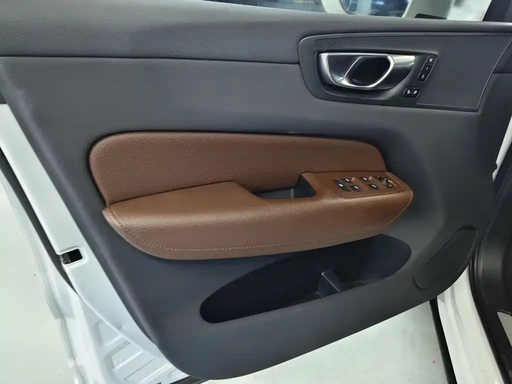 Volvo XC60 2020 T5 Luxury