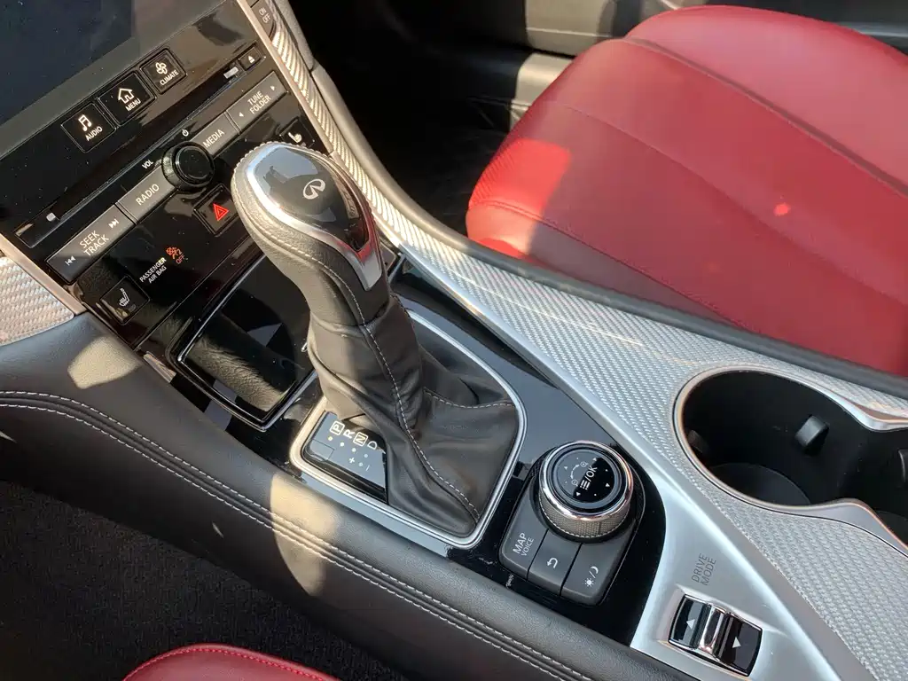 Infiniti Q60 — миниатюра 16