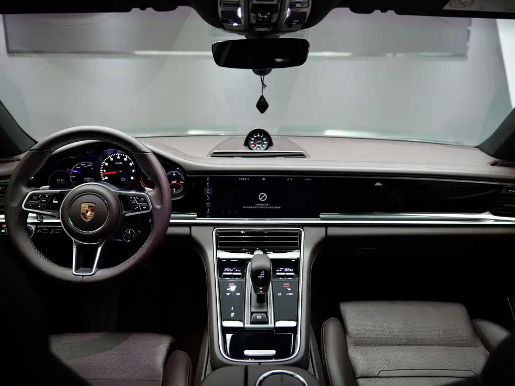 Porsche Panamera — миниатюра 9