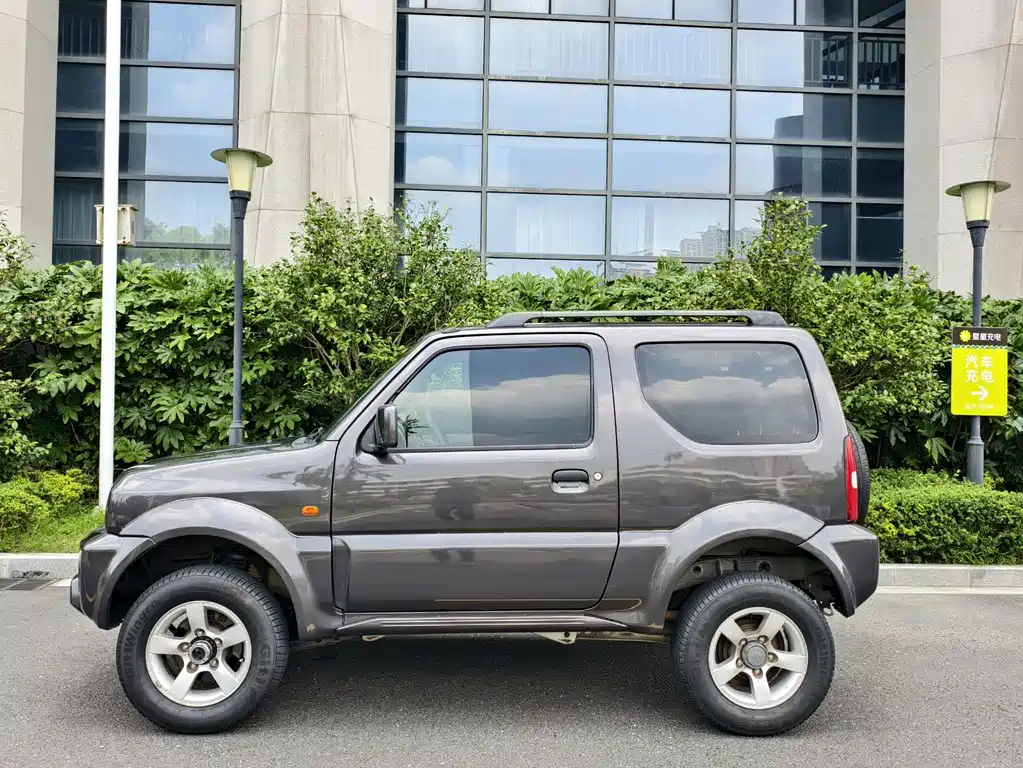 Suzuki Jimny — миниатюра 4
