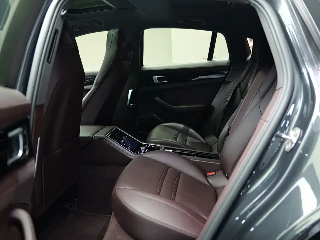 Porsche Panamera — миниатюра 13
