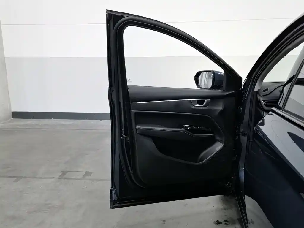 Wuling Victory — миниатюра 8