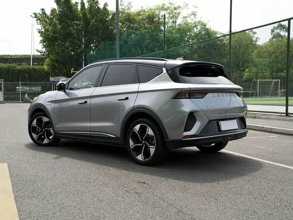 ARCFOX Alpha T — миниатюра 5