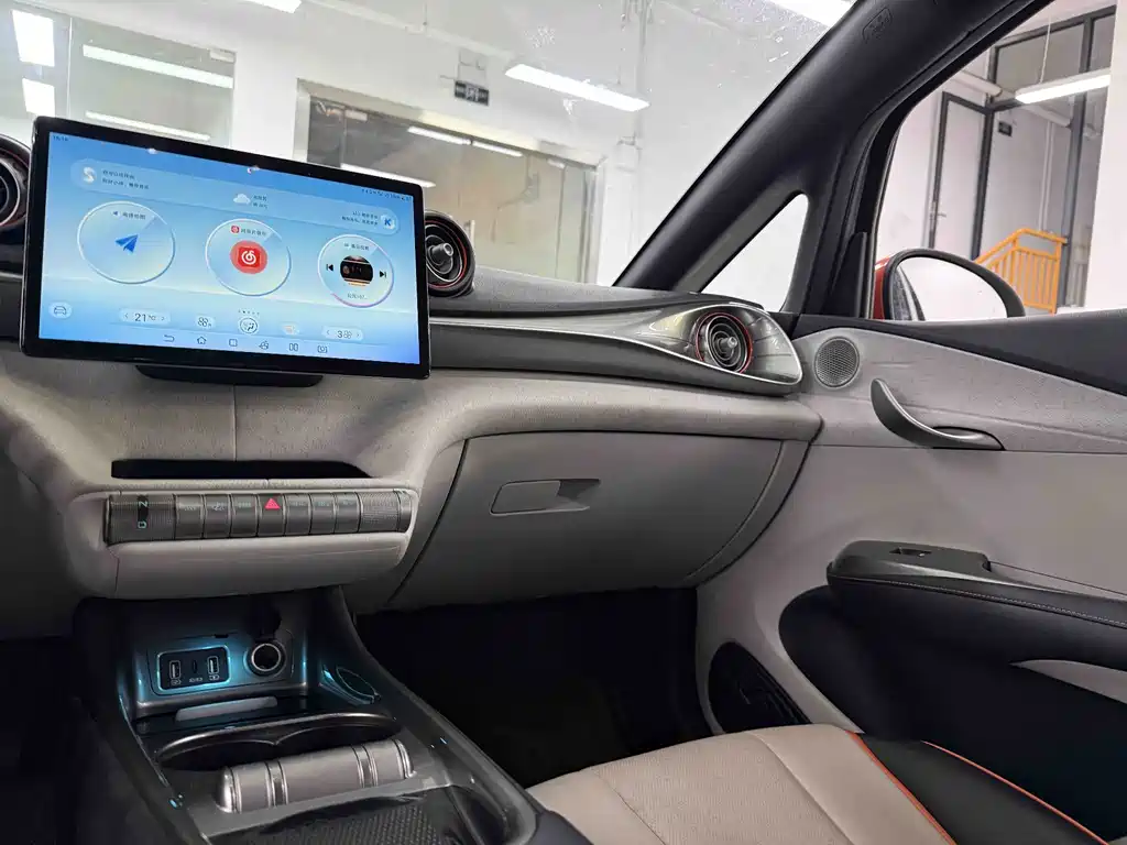 BYD Dolphin — миниатюра 18