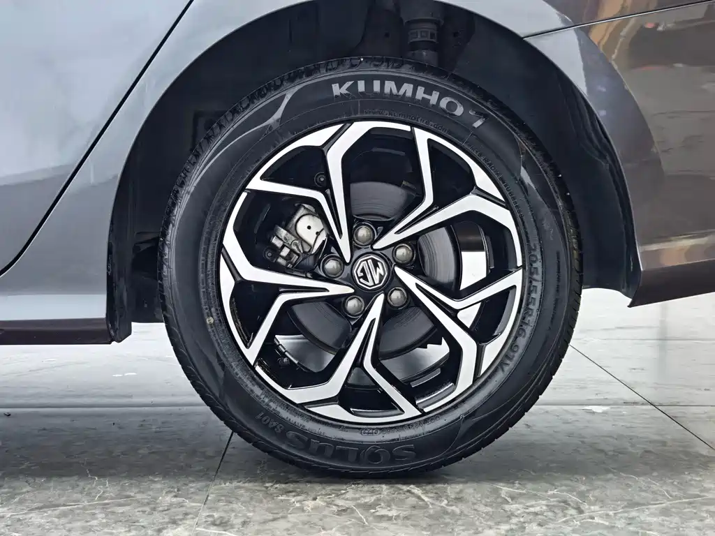 MG MG5 — миниатюра 9