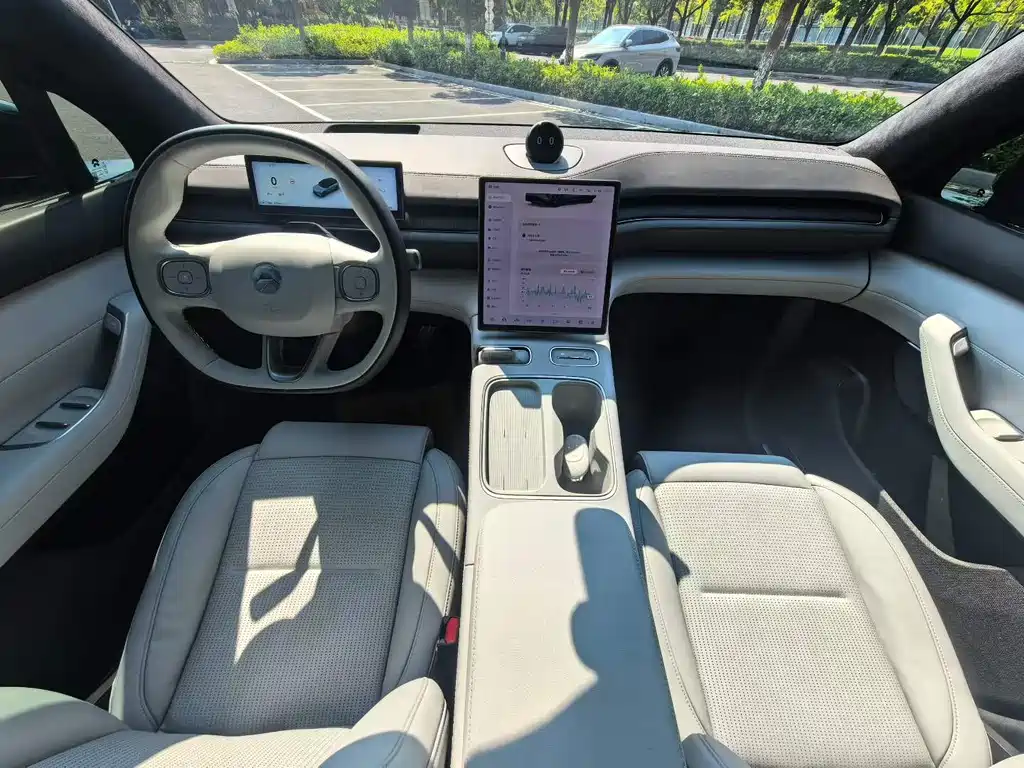 NIO ES6 — миниатюра 6