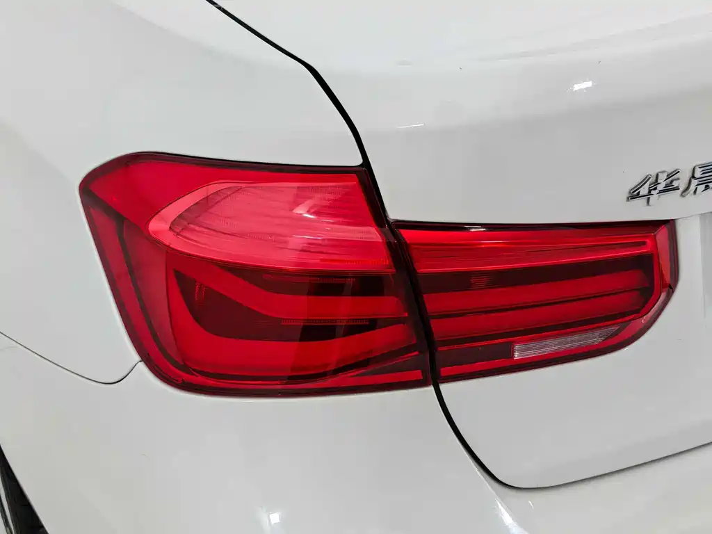BMW 3 Series 3 2019 320i M Sport