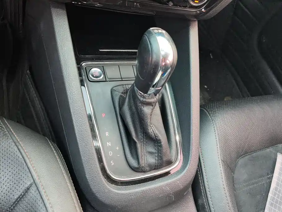Volkswagen Sagitar — миниатюра 16