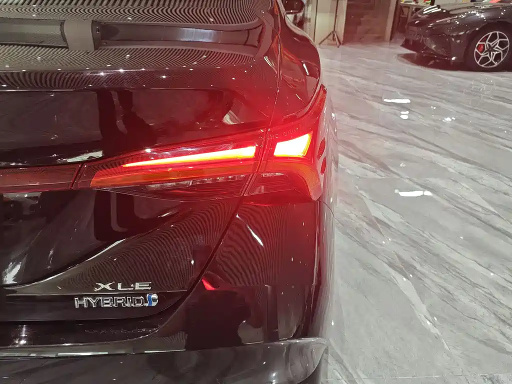 Toyota Avalon 2019 2.5L XLE Luxury V