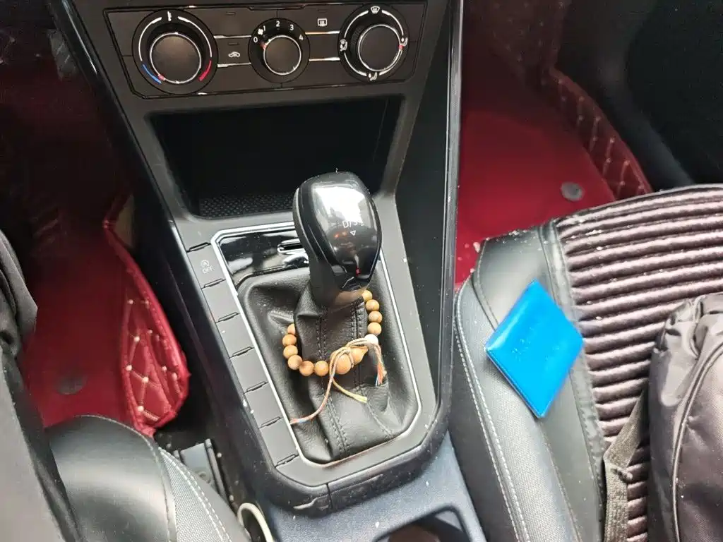 Volkswagen Lavida — миниатюра 7