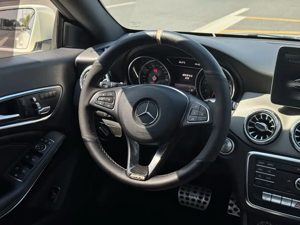Mercedes-Benz CLA (Import) — миниатюра 7