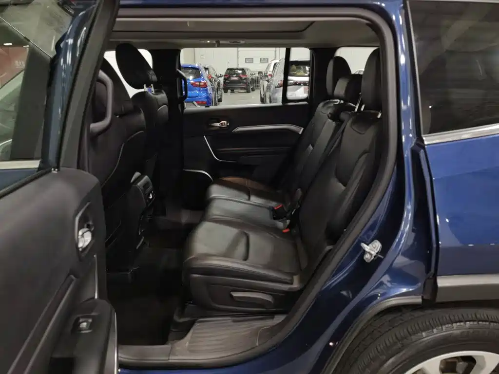 Jeep Grand Commander — миниатюра 15
