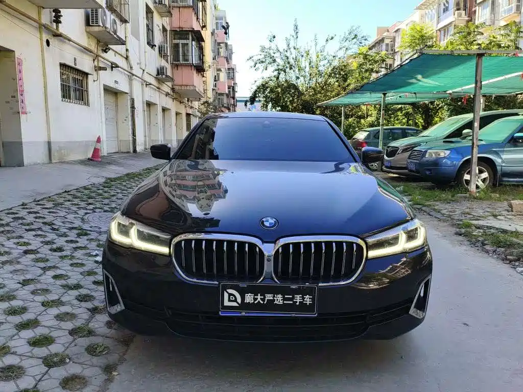 BMW 5 Series — миниатюра 2