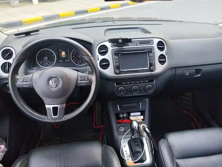 Volkswagen Tiguan — миниатюра 12