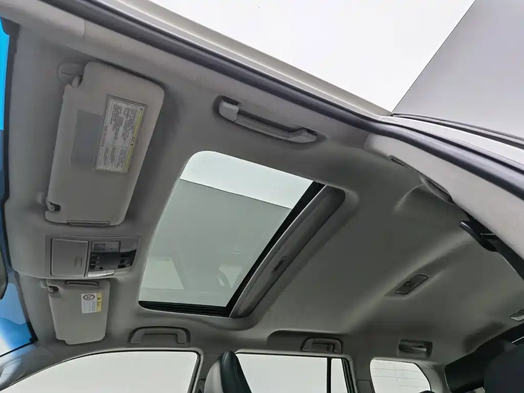 Toyota Prado — миниатюра 14