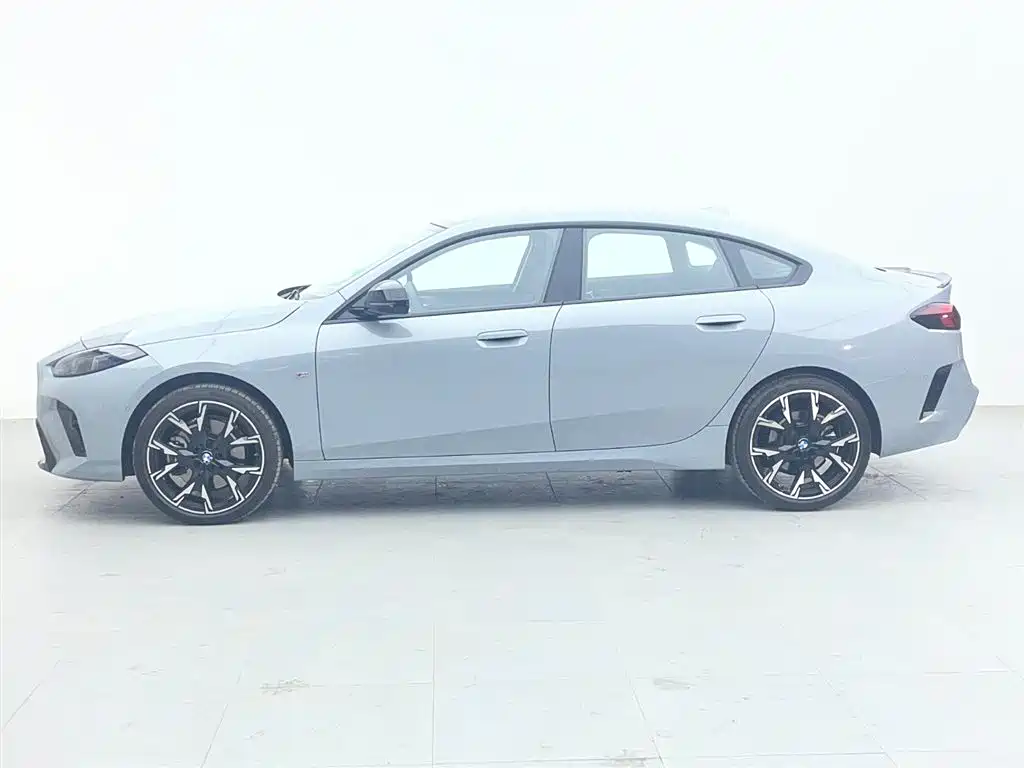 BMW 2 Series — миниатюра 3