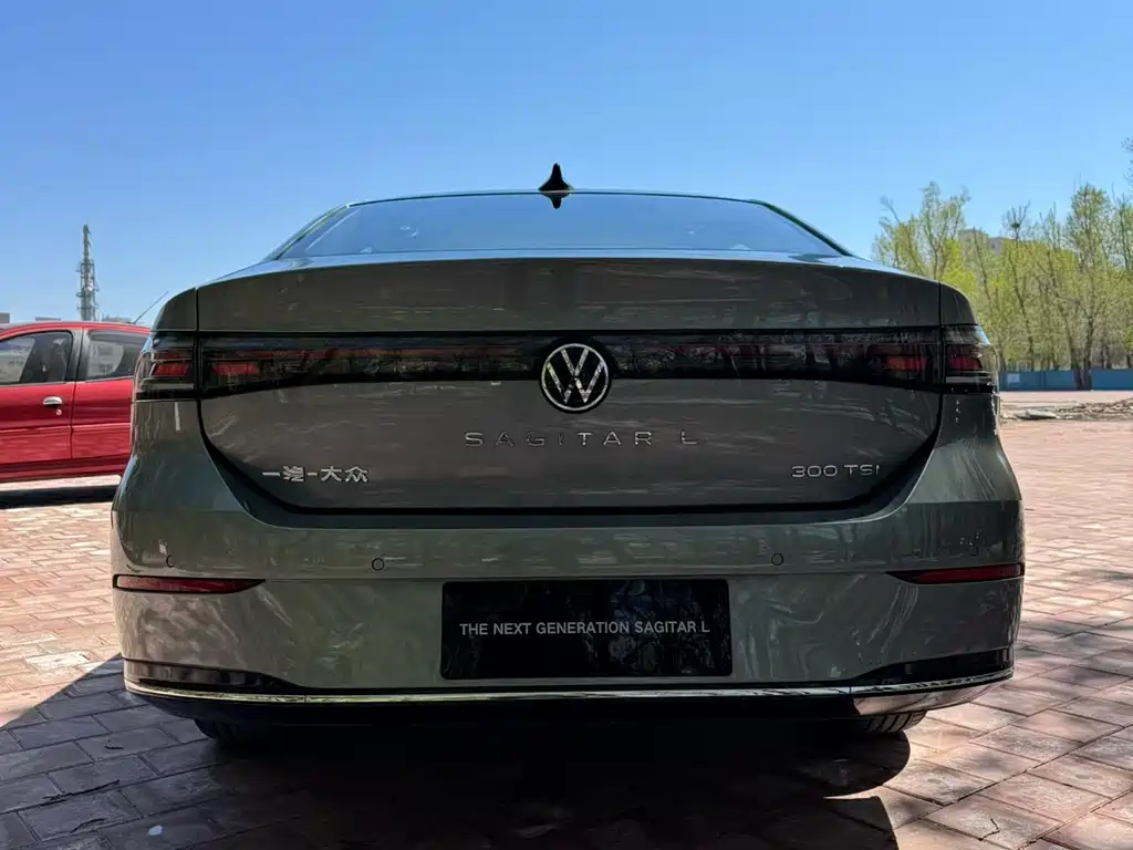Volkswagen Sagitar 2026 L 300TSI DSG Luxury