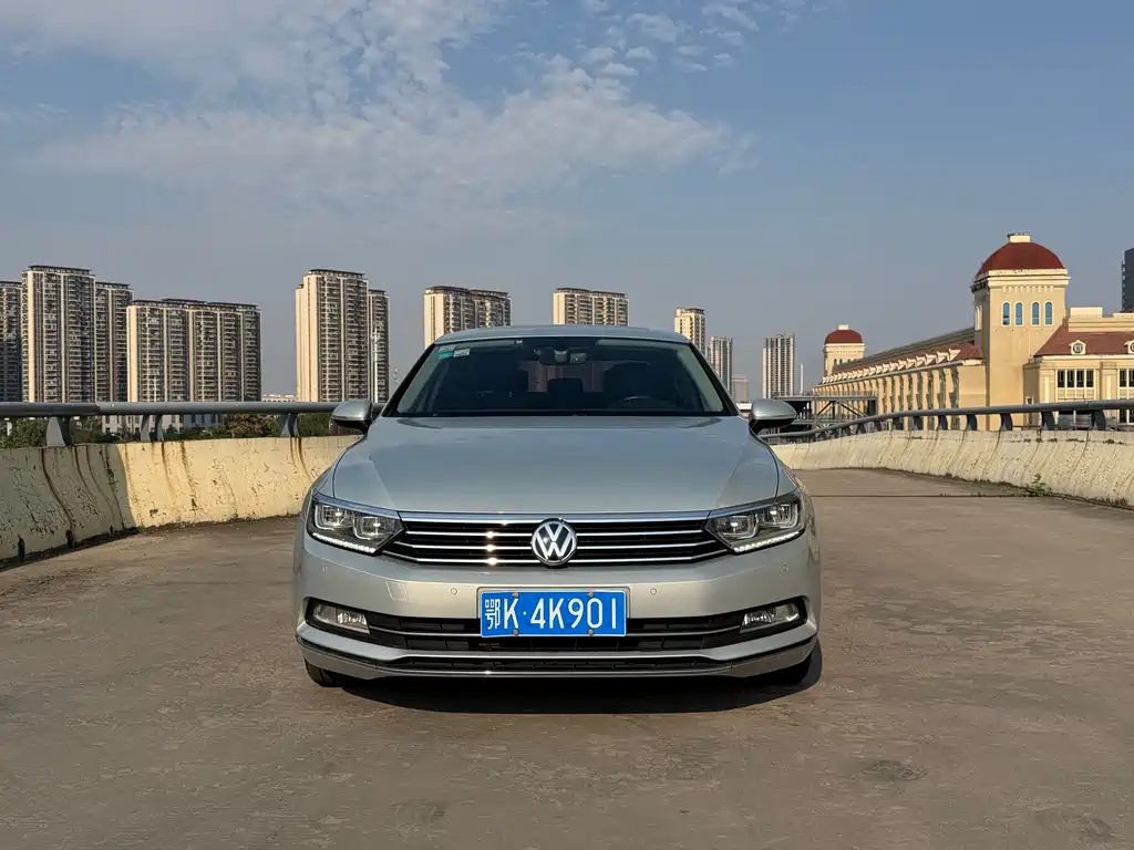 Volkswagen Magotan — миниатюра 2
