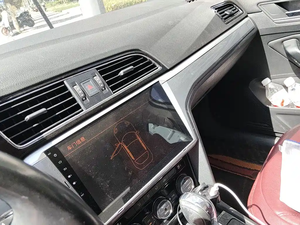 Volkswagen Lamando — миниатюра 9