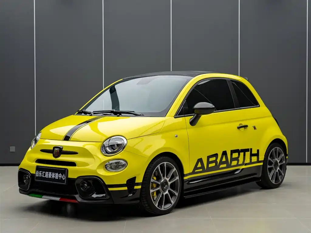 Abarth 695 2024 1.4T AT