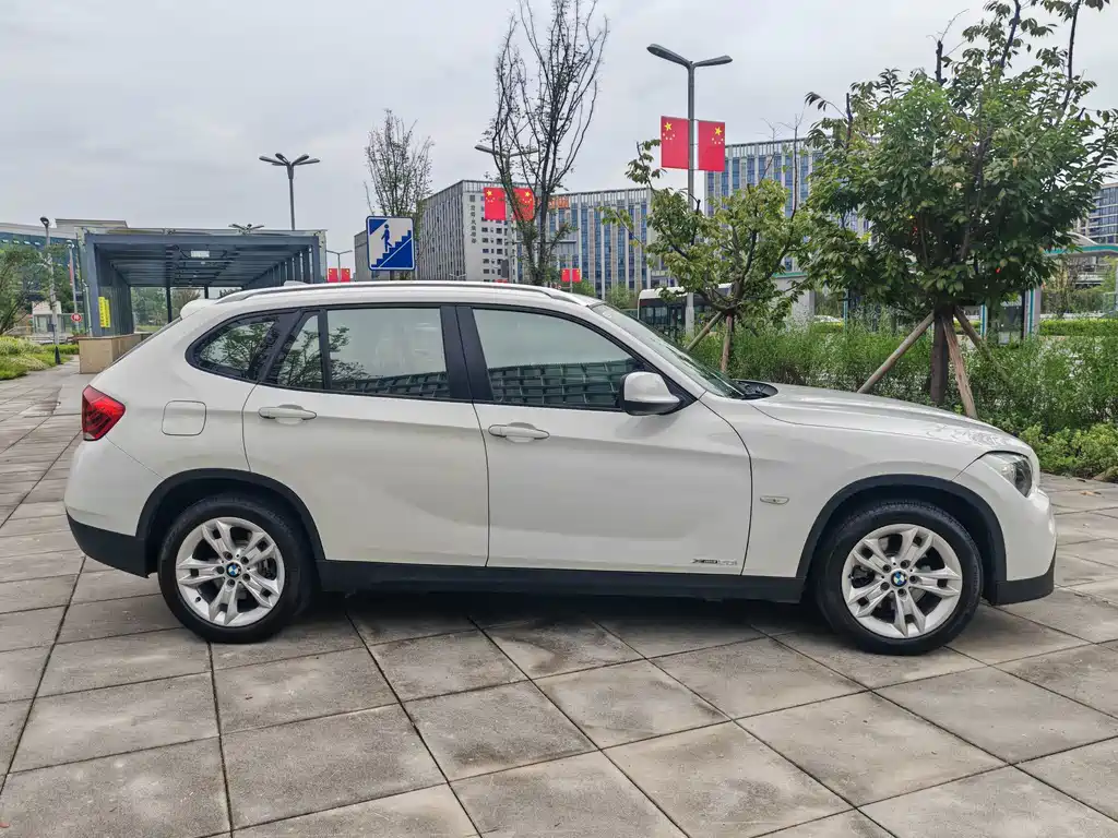 BMW X1 (Import) — миниатюра 7