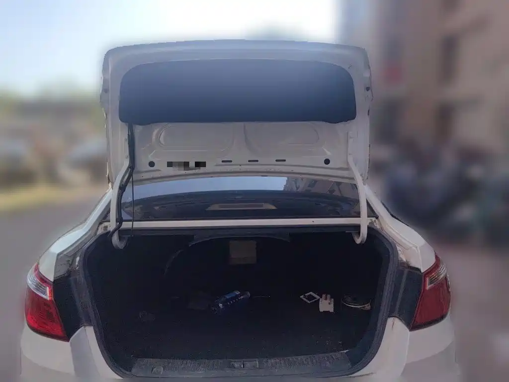 Changan Eado — миниатюра 20