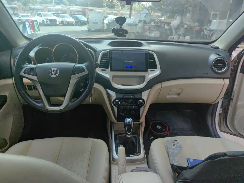 Changan Eado — миниатюра 10
