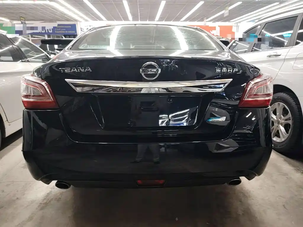 Nissan Altima 2015 2.0L XL Upper