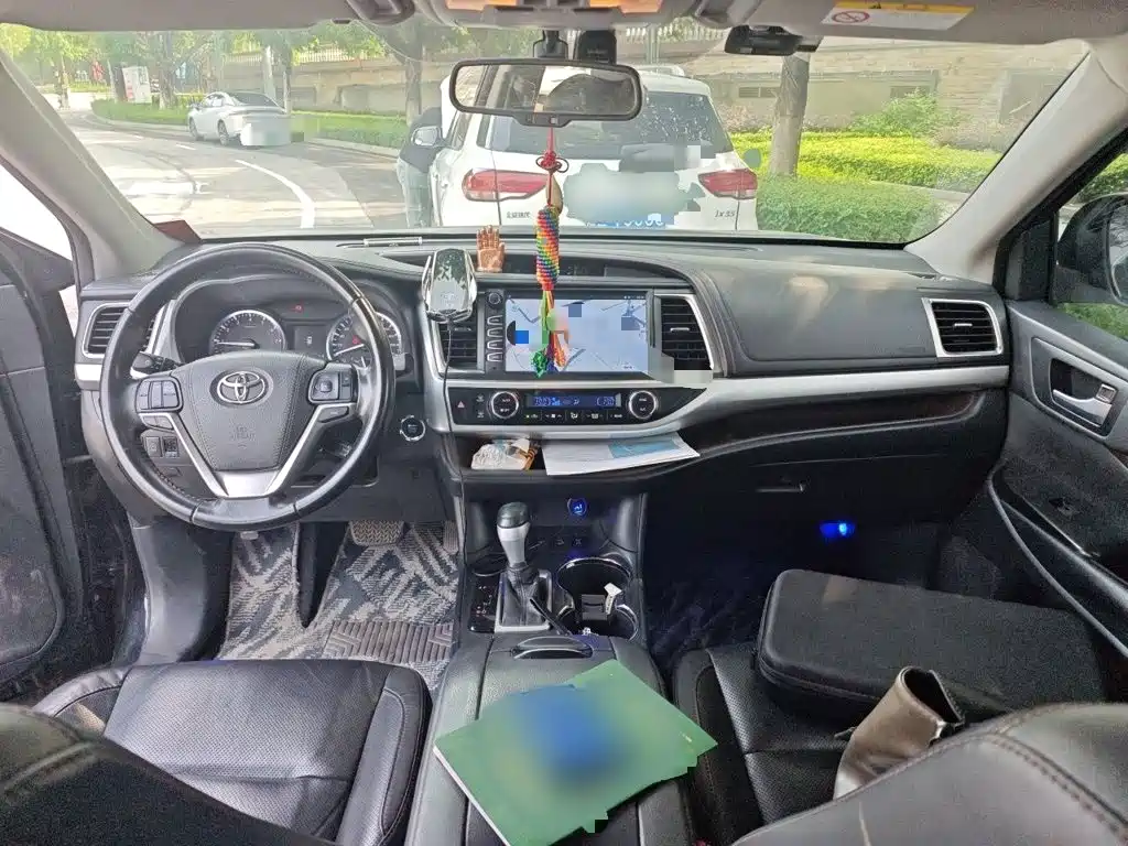 Toyota Highlander — миниатюра 13