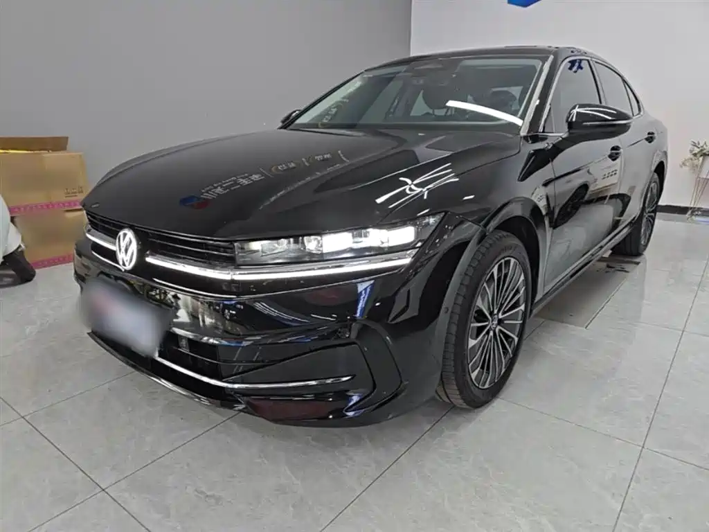 Volkswagen Magotan 2025