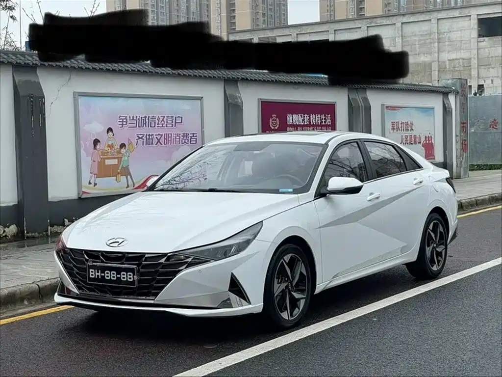 Hyundai Elantra 2021