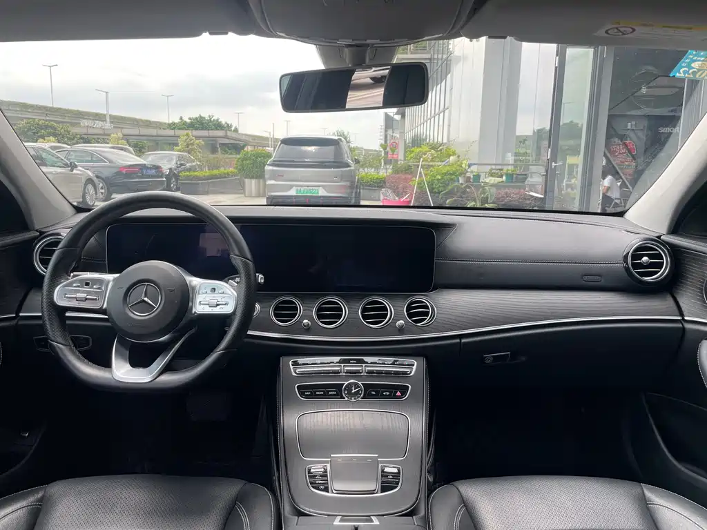 Mercedes-Benz E-Class E 2020 E 300 L Sport Fashion