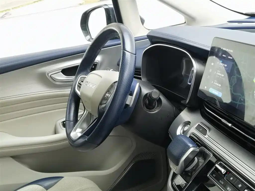 Roewe iMAX8 — фотографии объявления, Фото 22