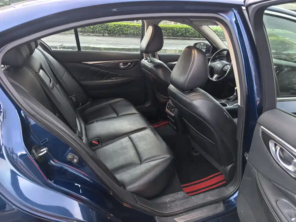 Infiniti Q50L 2016 2.0T