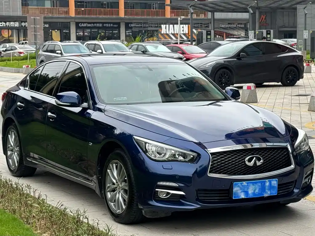 Infiniti Q50L 2016 2.0T Enjoy