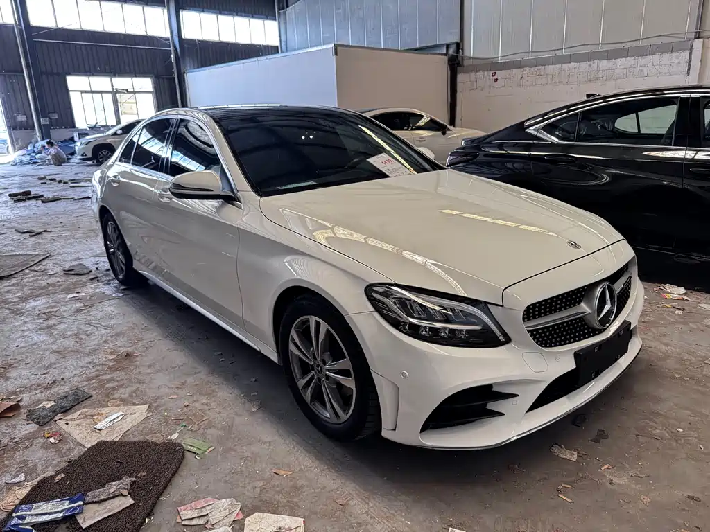 Mercedes-Benz C-Class 2021