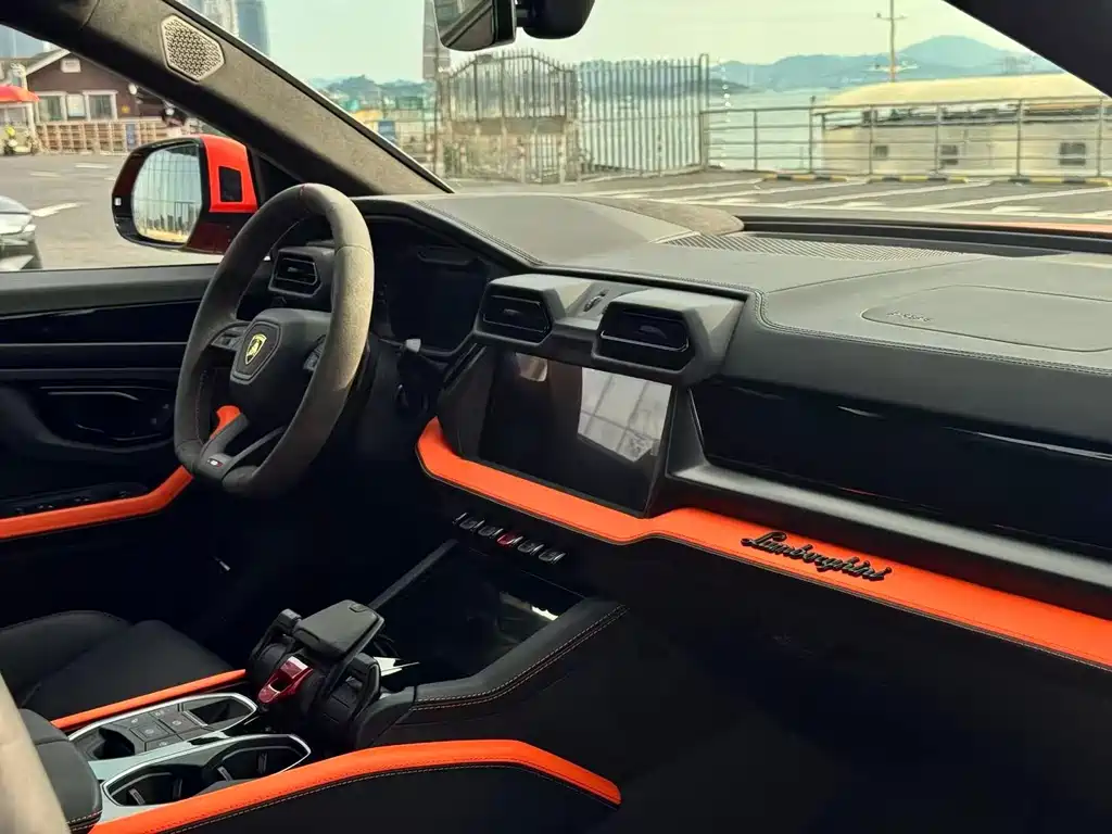 Lamborghini Urus SE — фотографии объявления, Фото 8