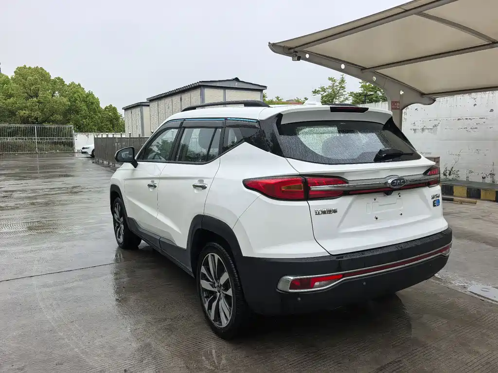 JAC JAC iEVS4 — миниатюра 7