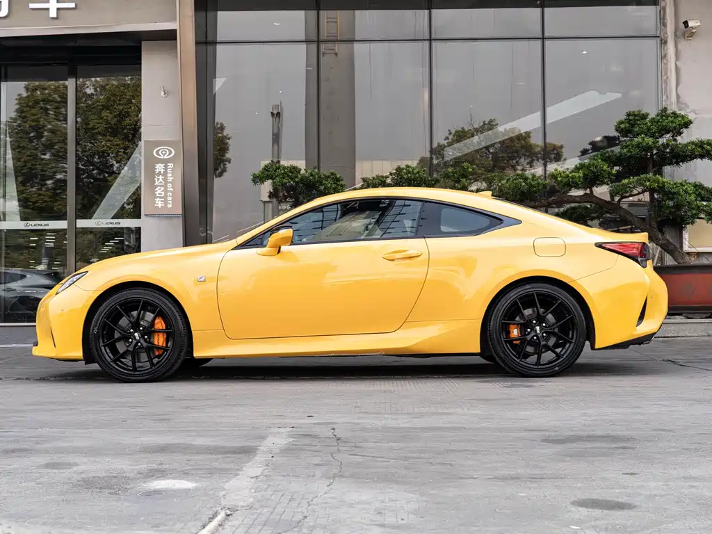 Lexus RC — миниатюра 4